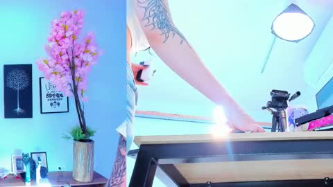 Snapshot of siouxsie_cenobite chatting on September 21, 10:50 am Siouxsie online show from September 21, 10:50 am