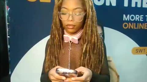  U M M E R online show from October 25, 5:19 pm