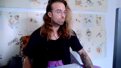 Sir Gay online show from June 21, 8:06 am