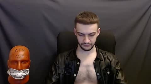 Snapshot of sir_damien chatting on December 13, 9:20 pm Sir Damien online show from December 13, 9:20 pm