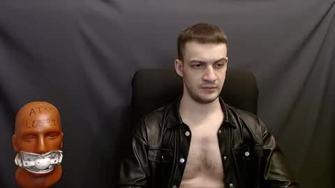 Snapshot of sir_damien chatting on January 7, 8:42 pm Sir Damien online show from January 7, 8:42 pm