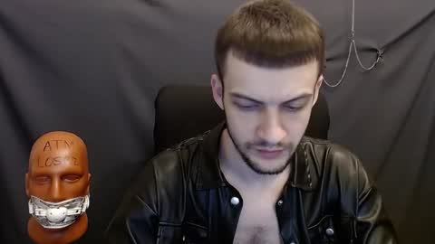 Snapshot of sir_damien chatting on January 17, 11:51 pm Sir Damien online show from January 17, 11:51 pm