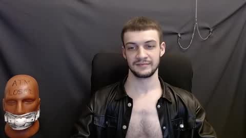 Snapshot of sir_damien chatting on January 18, 8:51 pm Sir Damien online show from January 18, 8:51 pm