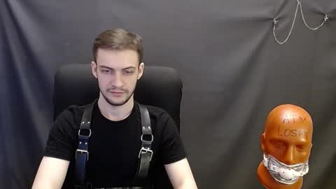 Snapshot of sir_damien chatting on February 10, 5:25 am Sir Damien online show from February 10, 5:25 am