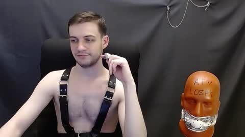 Snapshot of sir_damien chatting on February 25, 8:41 pm Sir Damien online show from February 25, 8:41 pm