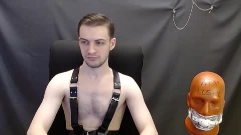 Snapshot of sir_damien chatting on February 26, 3:53 am Sir Damien online show from February 26, 3:53 am