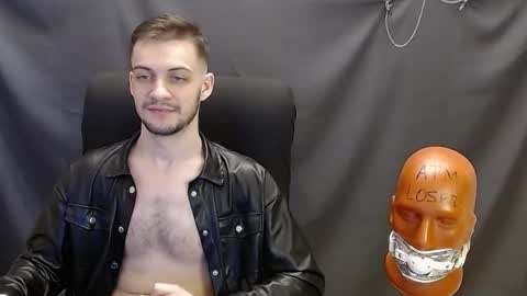 Snapshot of sir_damien chatting on March 4, 10:05 pm Sir Damien online show from March 4, 10:05 pm