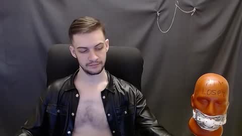 Snapshot of sir_damien chatting on March 7, 9:38 pm Sir Damien online show from March 7, 9:38 pm