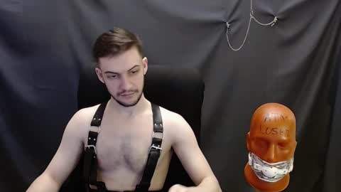 Snapshot of sir_damien chatting on March 8, 8:35 pm Sir Damien online show from March 8, 8:35 pm