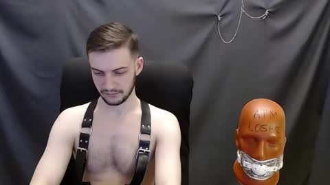 Snapshot of sir_damien chatting on March 9, 8:31 pm Sir Damien online show from March 9, 8:31 pm