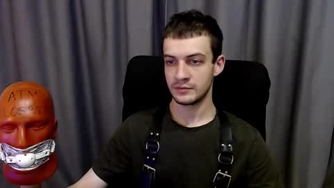 Snapshot of sir_damien chatting on September 23, 8:56 pm Sir Damien online show from September 23, 8:56 pm