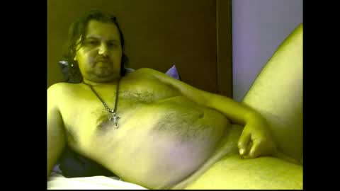 Snapshot of sirchrisx9 chatting on June 9, 6:52 pm SirChrisx9 online show from June 9, 6:52 pm