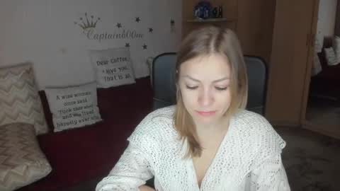 Snapshot of sirenasilk chatting on November 3, 3:52 am sirenasilk online show from November 3, 3:52 am