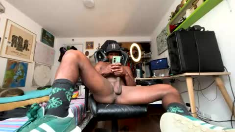 Snapshot of siriss_boyrag chatting on July 23, 8:40 pm siriss_boyrag online show from July 23, 8:40 pm