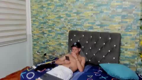 Snapshot of sirryant chatting on March 5, 5:18 pm SIR RYANT online show from March 5, 5:18 pm