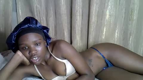 shannie online show from November 3, 7:26 pm