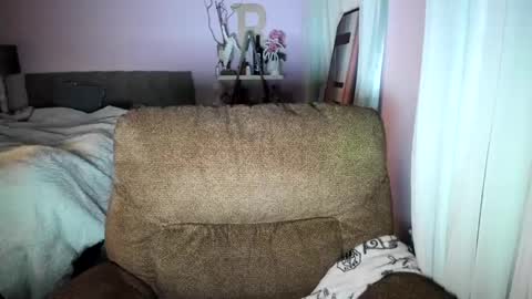 carra combs online show from October 11, 6:45 am