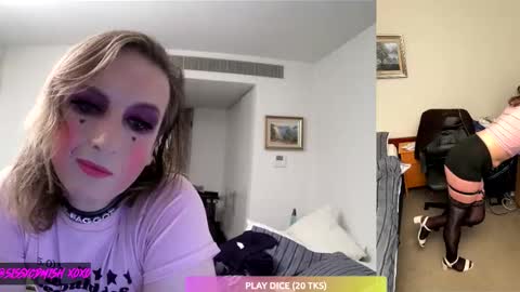Snapshot of sissycdmish chatting on November 13, 2:49 pm SissyCDMish online show from November 13, 2:49 pm