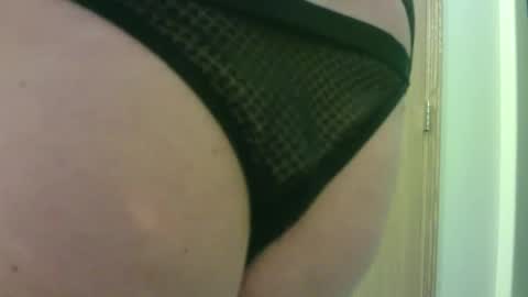 Snapshot of sissycrissy4545 chatting on March 20, 7:41 pm sissycrissy4545 online show from March 20, 7:41 pm