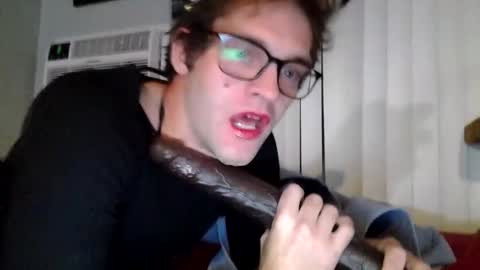 sissyemmalauren online show from October 16, 3:40 am