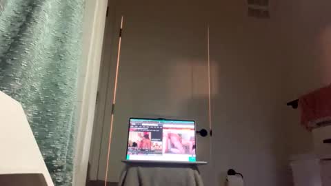 sissyty479 online show from November 21, 8:02 am