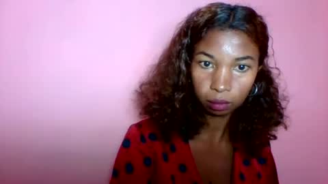 sisybelle online show from July 20, 10:39 am