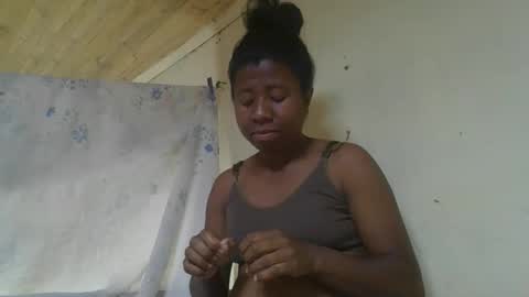 Snapshot of sitraka93 chatting on October 15, 6:52 pm Sitraka online show from October 15, 6:52 pm