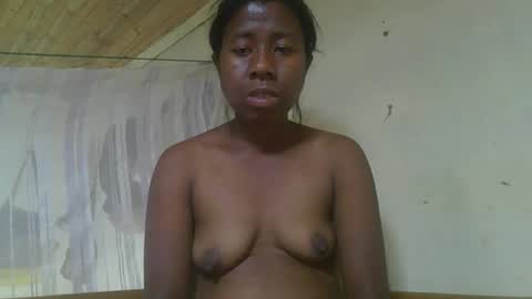 Snapshot of sitraka93 chatting on October 21, 5:02 pm Sitraka online show from October 21, 5:02 pm