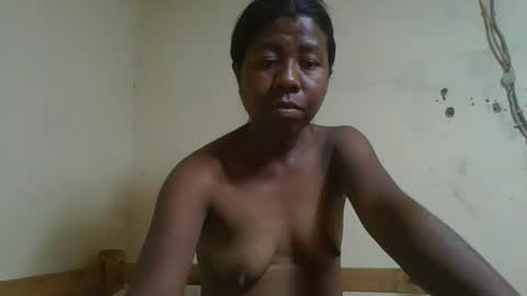 Snapshot of sitraka93 chatting on November 8, 8:14 am Sitraka online show from November 8, 8:14 am