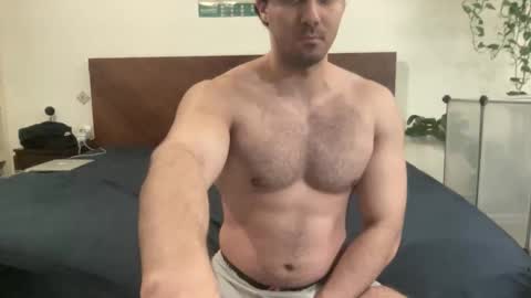 Snapshot of sixpacker_ chatting on December 2, 7:14 am sixpacker_ online show from December 2, 7:14 am