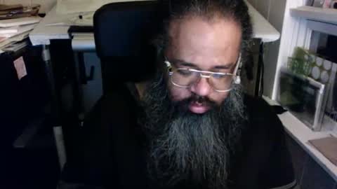 Snapshot of siyah_sakal chatting on December 4, 11:19 am siyah_sakal online show from December 4, 11:19 am