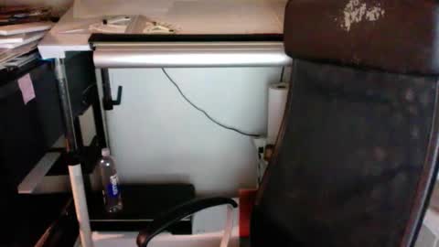 Snapshot of siyah_sakal chatting on December 5, 10:12 am siyah_sakal online show from December 5, 10:12 am