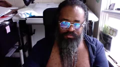 Snapshot of siyah_sakal chatting on March 1, 9:15 pm siyah_sakal online show from March 1, 9:15 pm