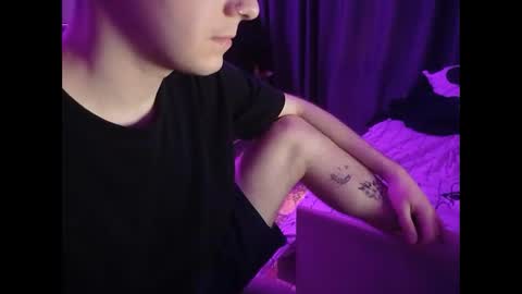 SizzleOzzy online show from April 25, 1:36 pm