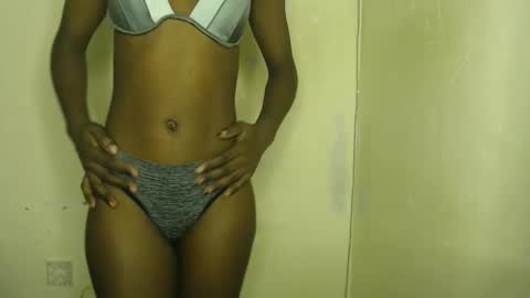 sizzly_ass online show from March 17, 9:01 am