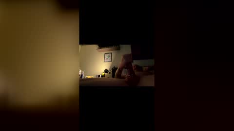 Snapshot of sjben chatting on April 9, 11:21 pm sjben online show from April 9, 11:21 pm