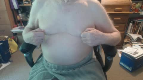 Snapshot of sjbottomboi chatting on June 21, 4:42 pm sjbottomboi online show from June 21, 4:42 pm