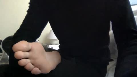 Snapshot of sk1nnybutth1ck chatting on December 22, 1:19 pm Faroukh online show from December 22, 1:19 pm