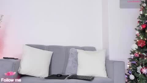 Snapshot of skadi_1 chatting on December 4, 11:24 pm Skadi online show from December 4, 11:24 pm