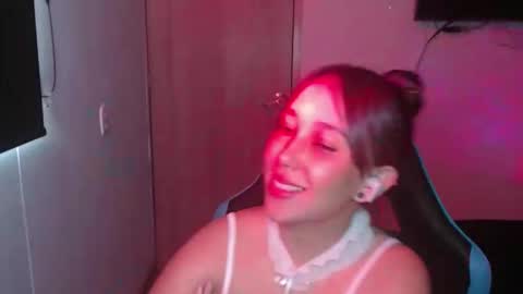 Alice online show from February 24, 9:02 pm