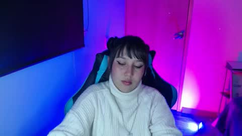 Alice online show from April 23, 2:35 am