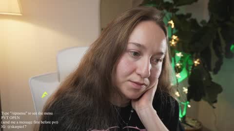 Im Scarlett  ONLINE  5pm-10pm NYC time  online show from December 13, 1:37 am