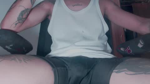 Snapshot of skateboy444 chatting on September 22, 7:32 am king online show from September 22, 7:32 am