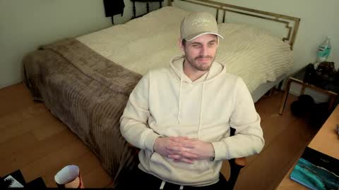 skatejocke online show from April 2, 10:46 am