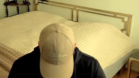 skatejocke online show from April 19, 3:00 pm