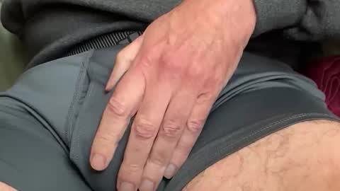 Snapshot of skeet46 chatting on November 26, 2:51 pm skeet46 online show from November 26, 2:51 pm