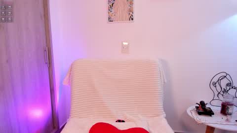 Skeete   CHRISTMAS SHOW THIS DECEMBER 24    CHECK OUT MY AMAZON LIST AND MAKE ME HAPPY  online show from March 11, 3:18 pm