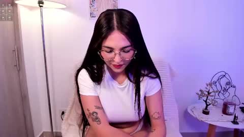 Snapshot of skeeter_cb chatting on June 20, 1:47 pm Skeete CHRISTMAS SHOW THIS DECEMBER 24 CHECK OUT MY AMAZON LIST AND MAKE ME HAPPY online show from June 20, 1:47 pm