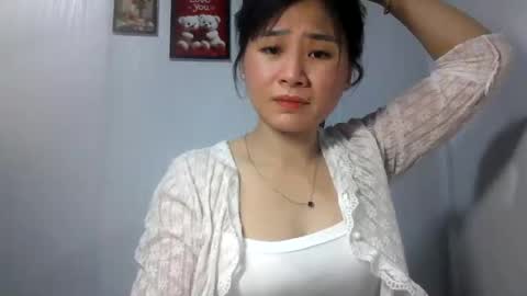 Shie online show from May 20, 1:50 pm