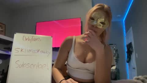 Snapshot of skiimaskabby chatting on December 2, 2:53 am skiimaskabby online show from December 2, 2:53 am